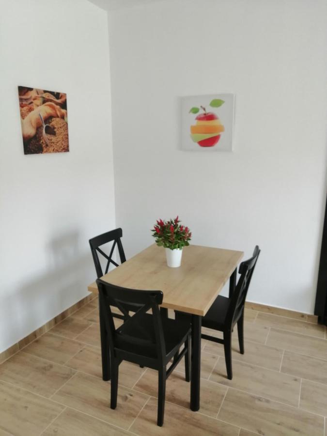 Apartment 62